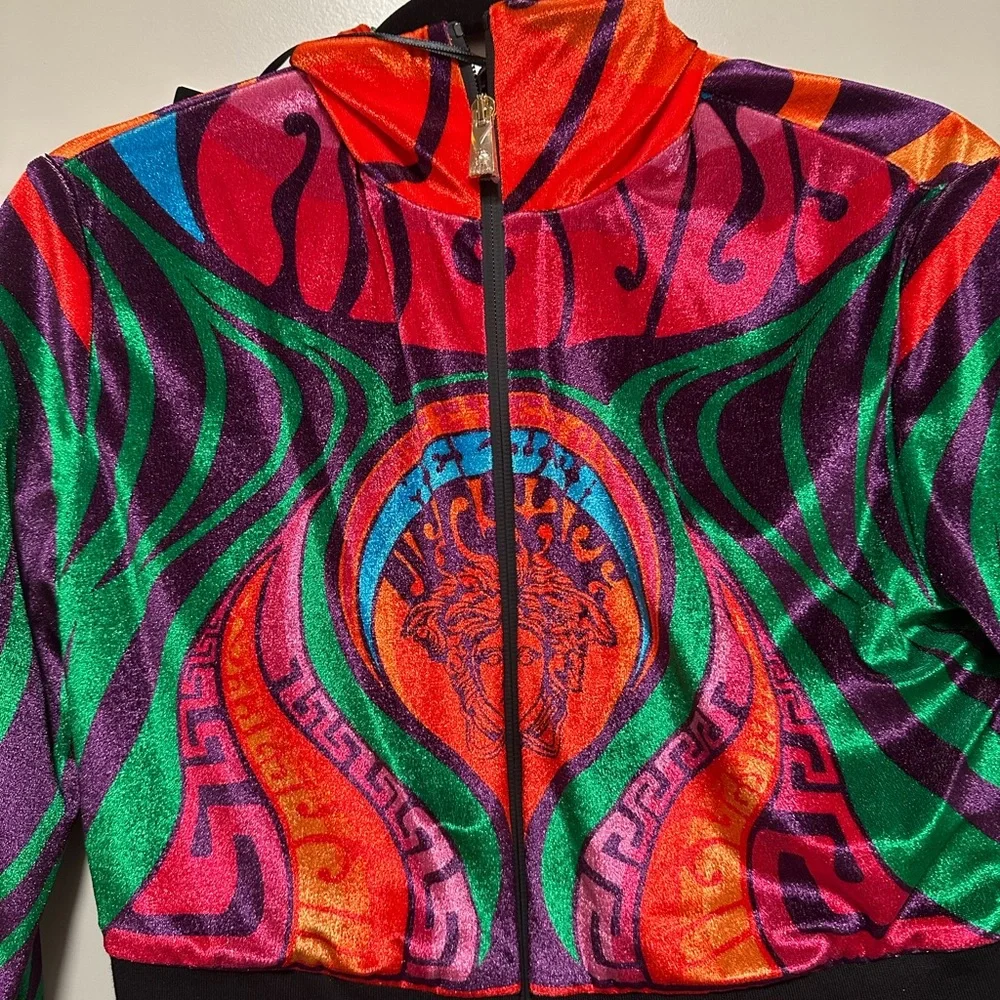 Versace Medusa Music Collection - Picture 6 of 12